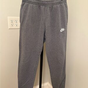 Nike Men’s Charcoal Gray Sweatpants